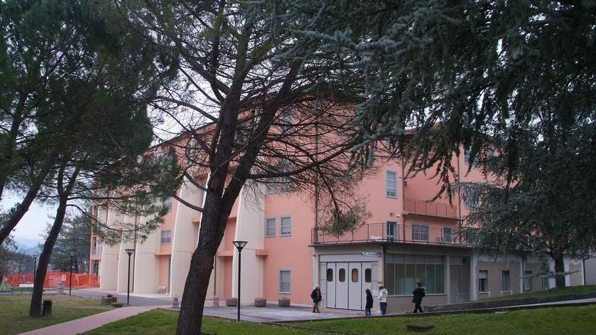 Arriva il nuovo primario e scatta il blitz del sindaco