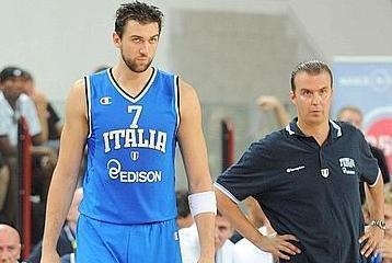 Per l’Italbasket gli auguri del ct Antonio Conte
