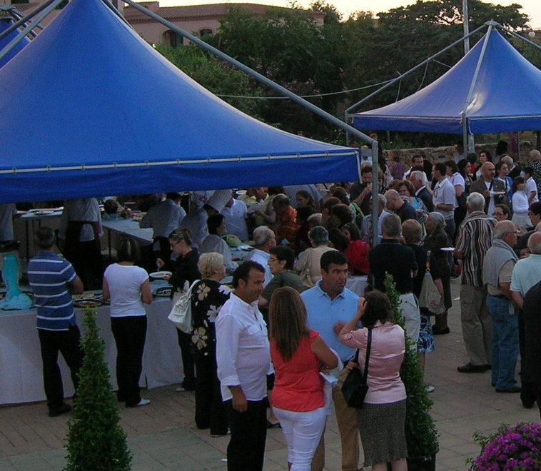 Budoni, in piazza Einaudi festa con “Aperol spritz”