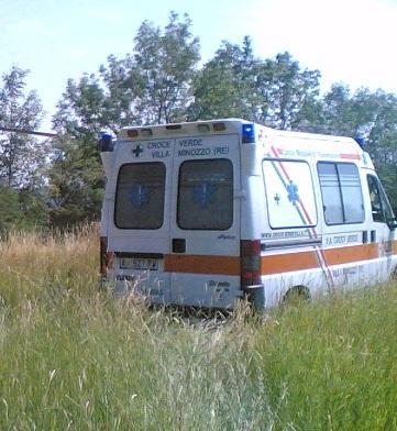 Cade da un ponteggio e resta ferito alla schiena