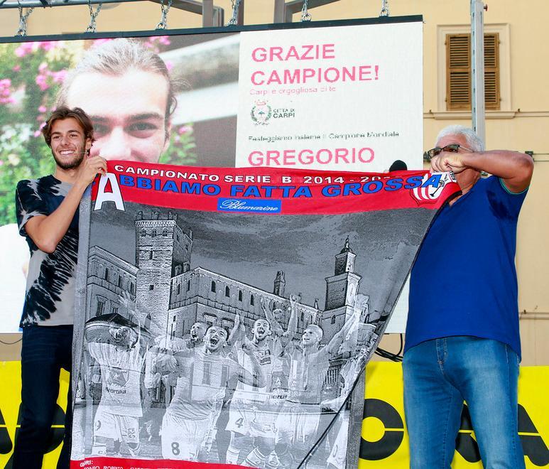 Carpi si riempie per Greg: regali, simpatia e sorprese 