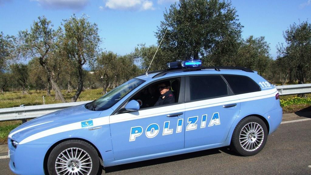 Sassari, tre persone in arresto per furto d'auto 