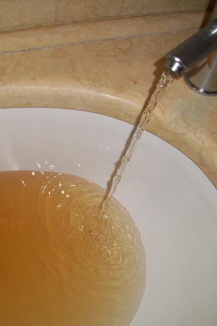 Salta il via libera agli sconti in bolletta per i disservizi 