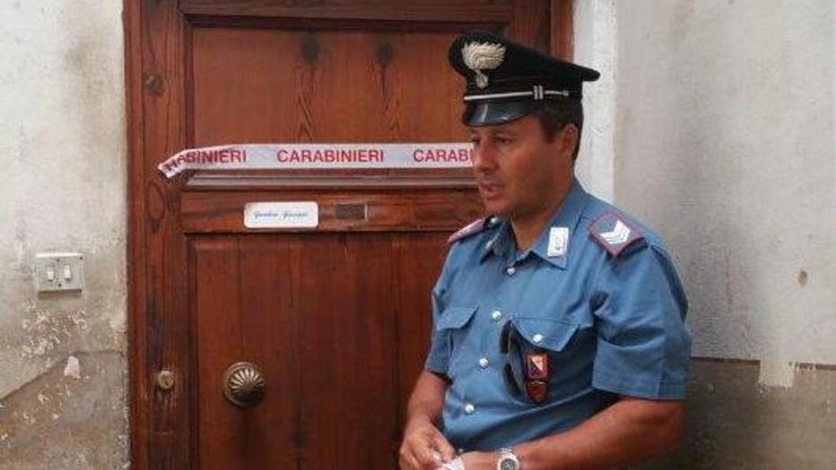 Apre gli occhi il padre ridotto in fin di vita dal figlio a colpi di casco