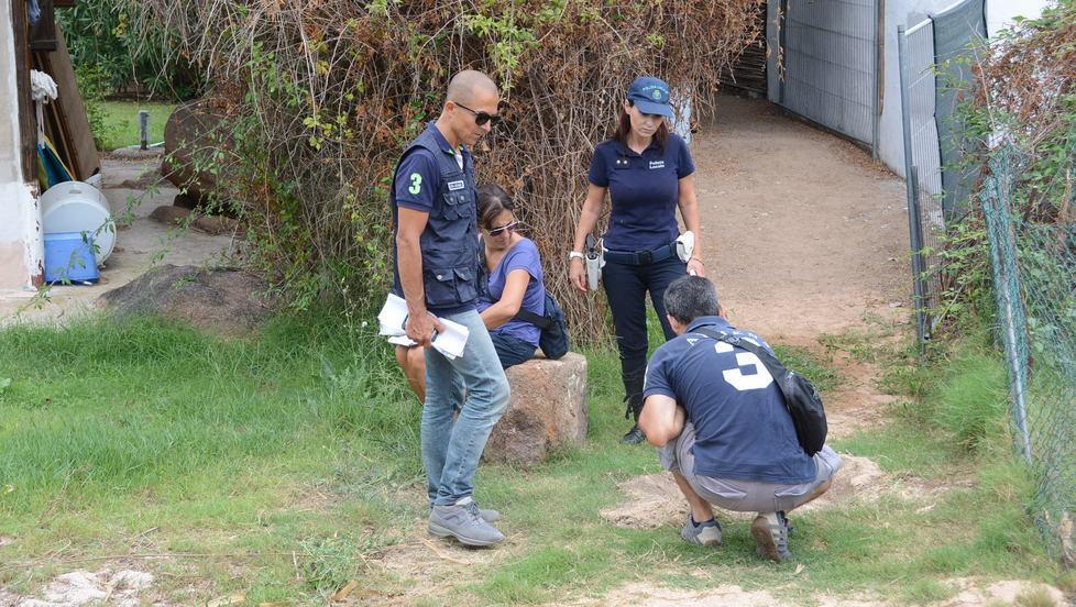 Scarico abusivo in spiaggia Porto Istana ai raggi x 