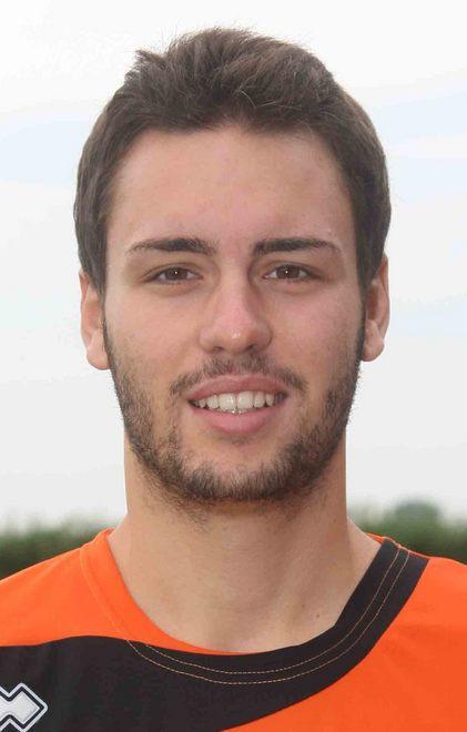 Calciatore finisce all’ospedale 