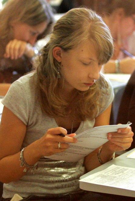 Professioni sanitarie: in 1.069 per 460 posti disponibili