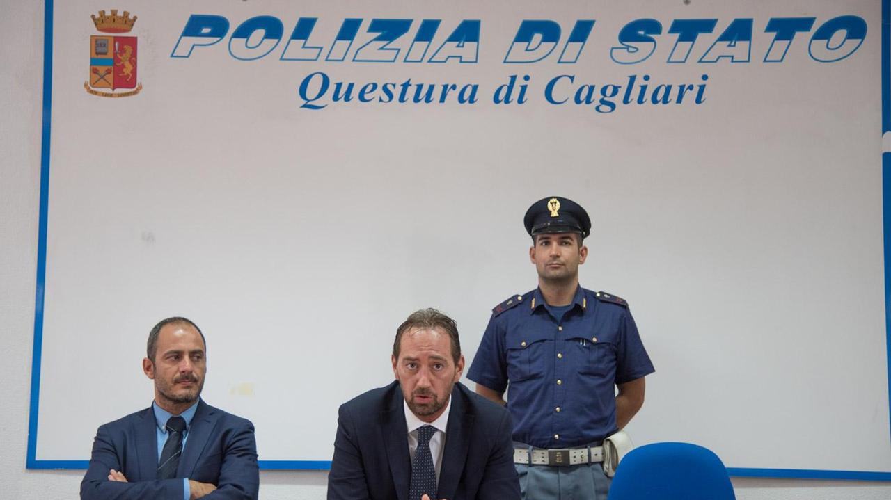 Il dirigente della squadra mobile Luca Armeni alla conferenza stampa sull'arresto del presunto omicida del clochard Carmine Miele (foto Mario Rosas)