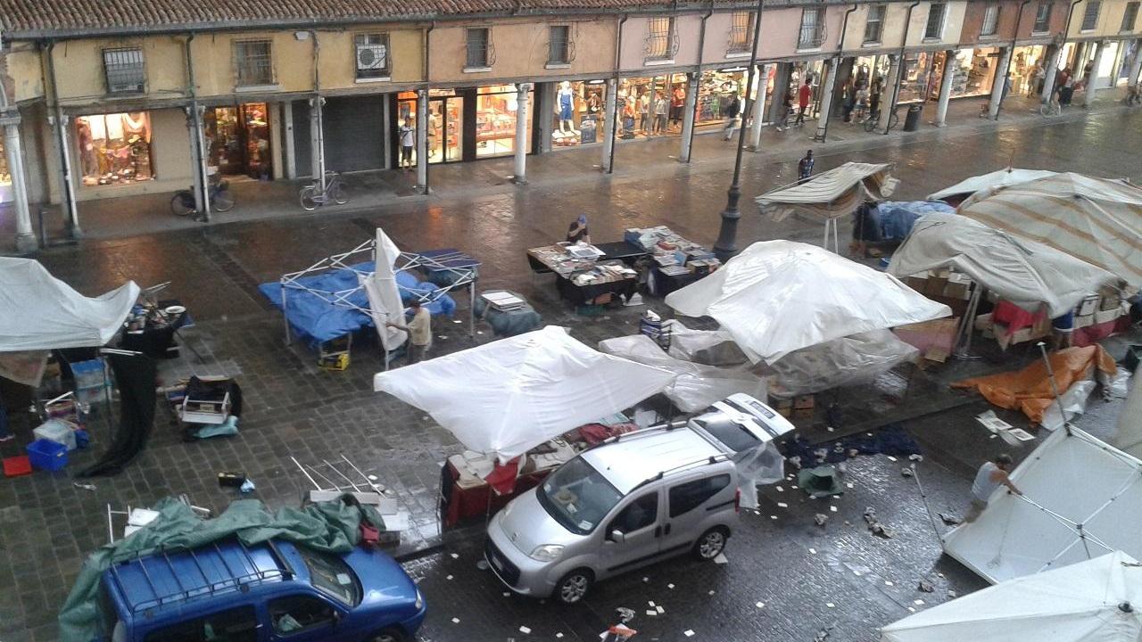Il mercato del Listone devastato dalla bufera