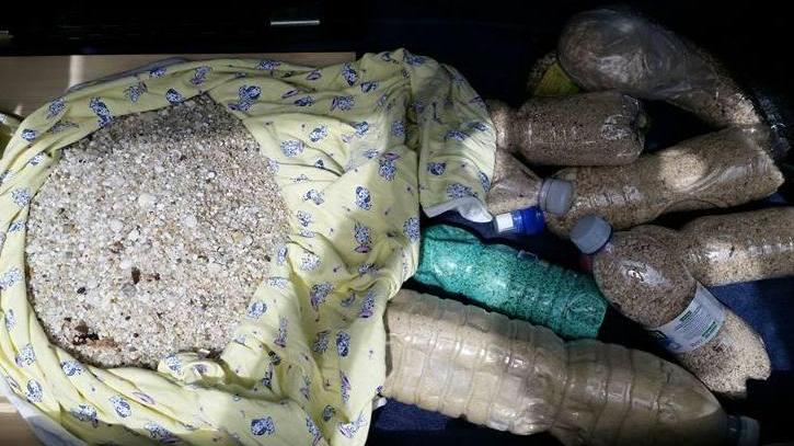 Is Aruttas, ladro di sabbia scoperto e fermato dai bagnanti