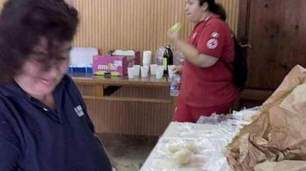 Migranti-giardinieri lavorano gratis al Parco della Pace