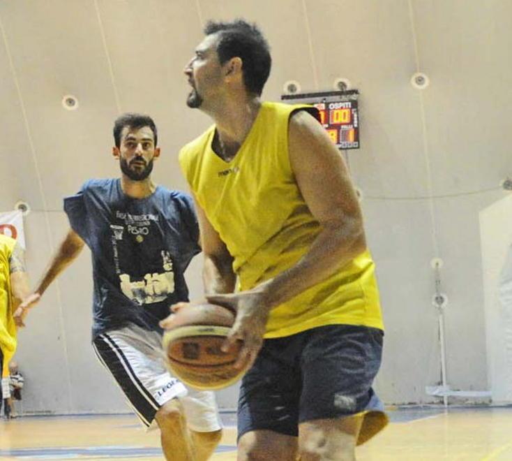 Basket Golfo ad Arcidosso con il Don Bosco Livorno 