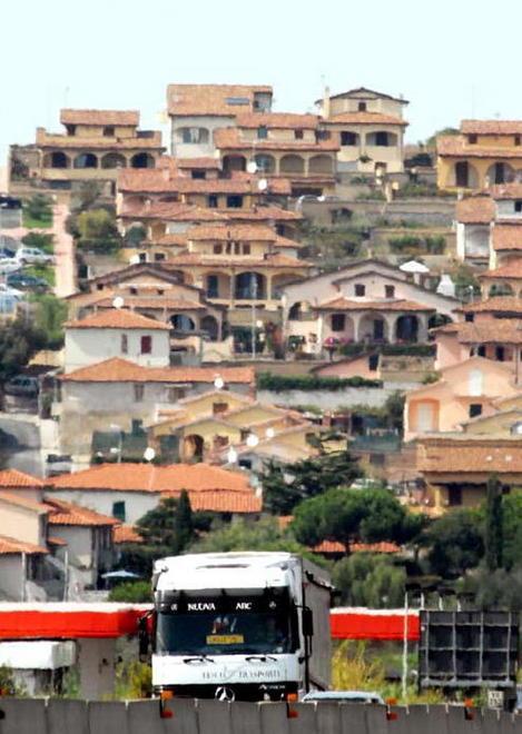 Urbanistica, al setaccio tutti gli edifici