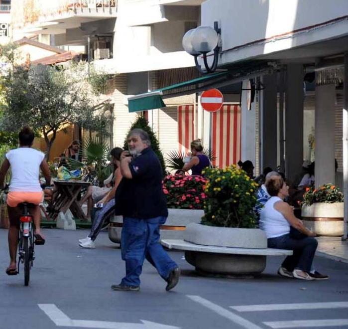 Negozi e locali: sì al cambiamento, sì al water front 