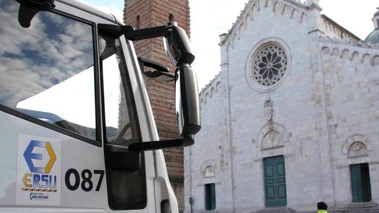 Il presidente Ersu nella bufera per l’auto lavata da ex tirocinante