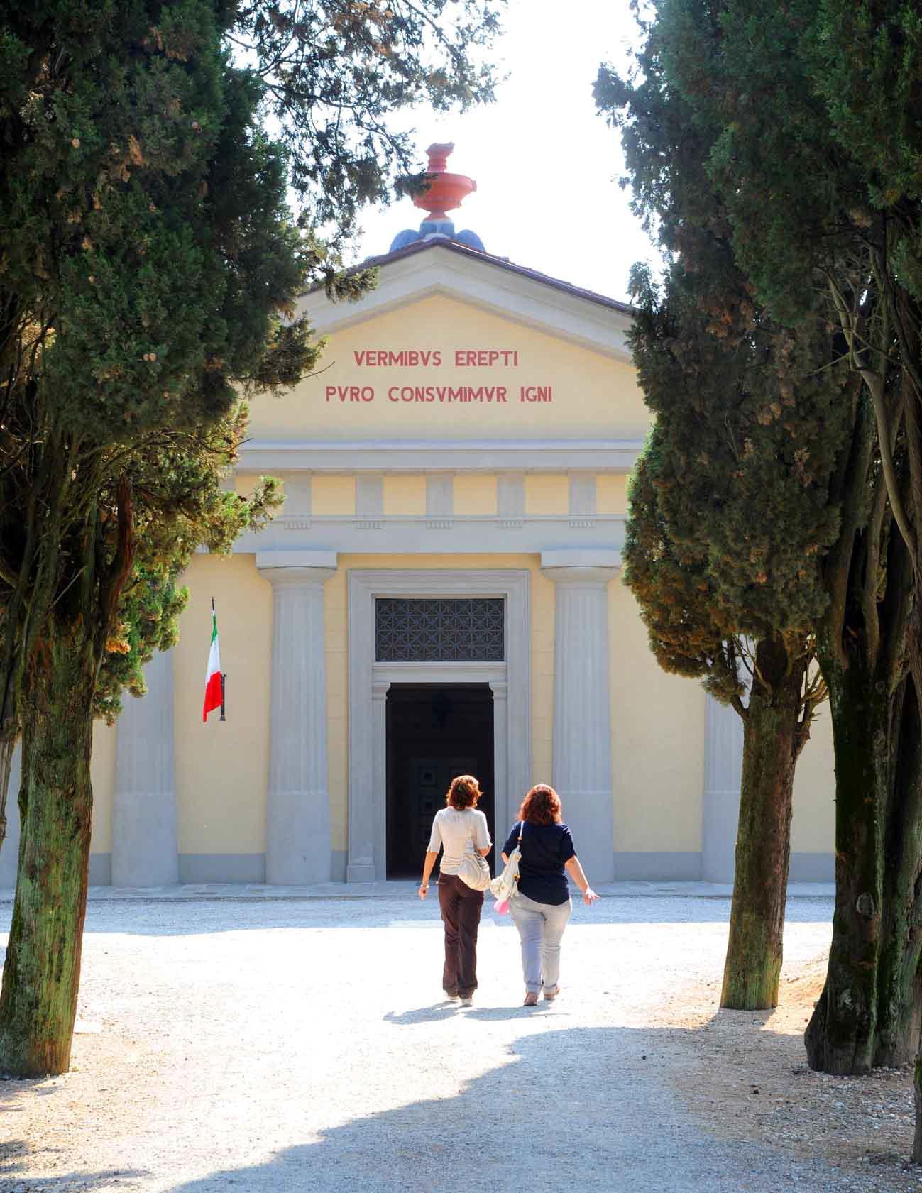 La Socrem: tariffe dimezzate per la cremazione? Il Comune non ci ha avvertito