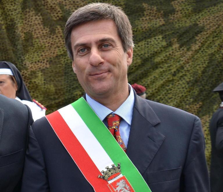 «Il conflitto d’interessi c’è ma il vero guaio sono i fondi»