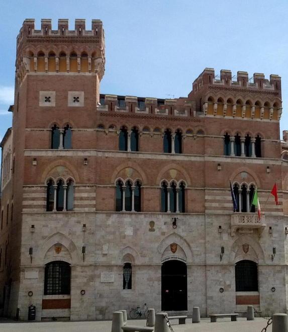Sindaco e presidente L’ordinanza pasticcio da Bonifazi a Bonifazi 