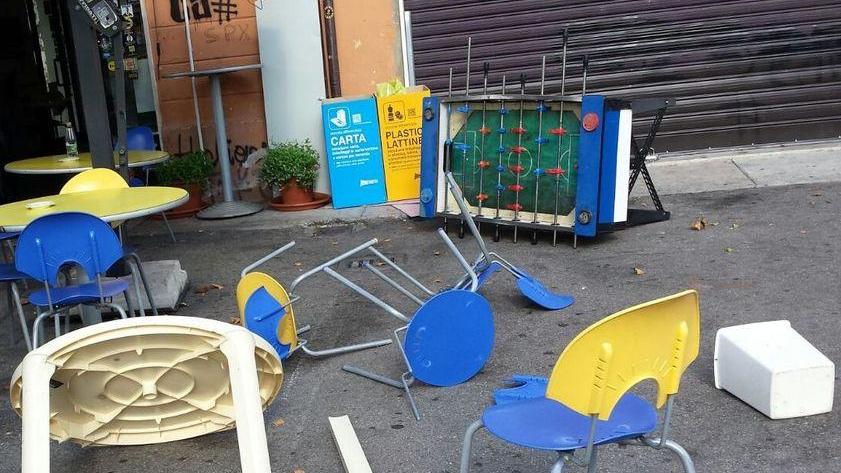 Raid vandalico notturno anche ai danni del bar Stadio
