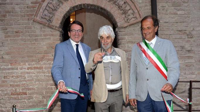 L’incanto di 600 anni fa rivive nei colori della torre
