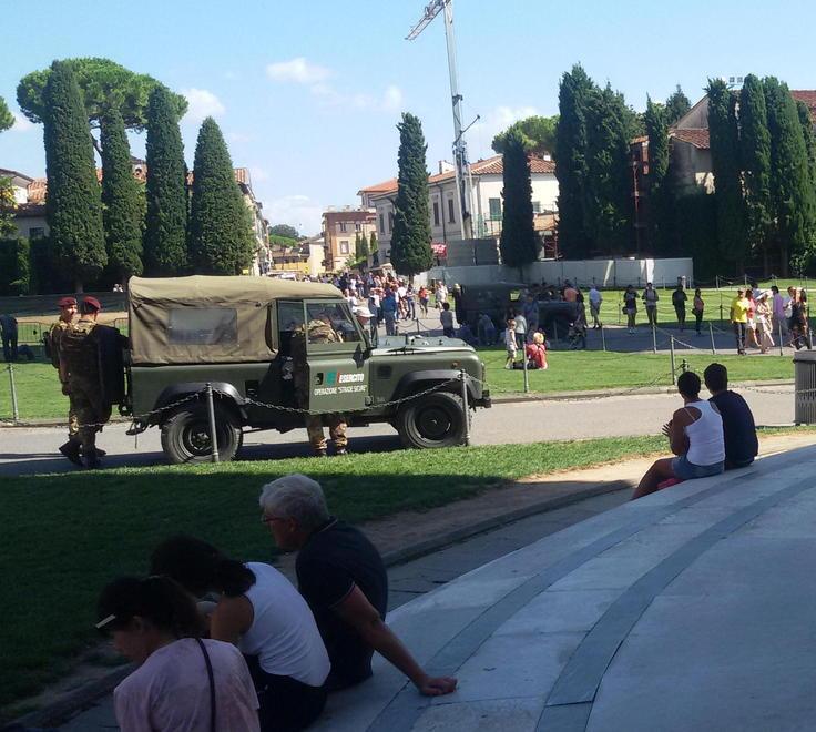 Doppio presidio di militari per la sicurezza alla Torre 