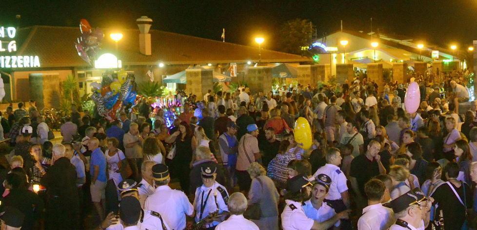 Vita in centro o a Marina? Due feste, una è di troppo 
