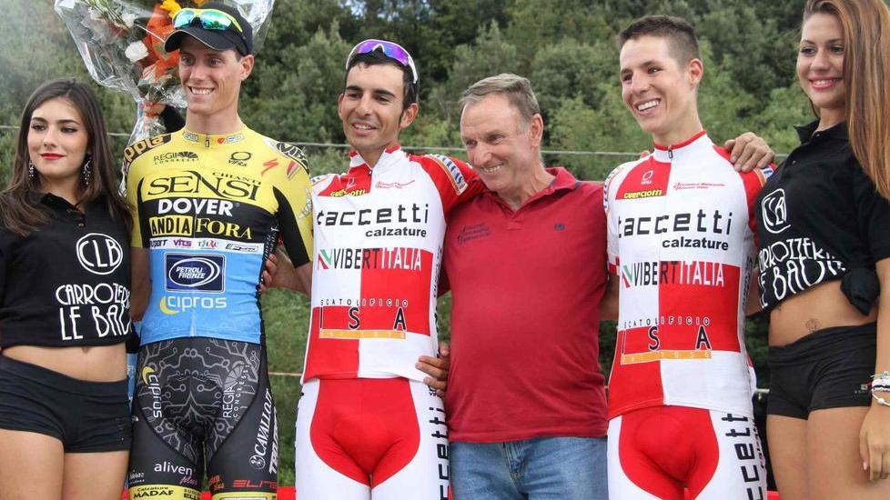 Super Bernardinetti beffa tutti sulle Svolte