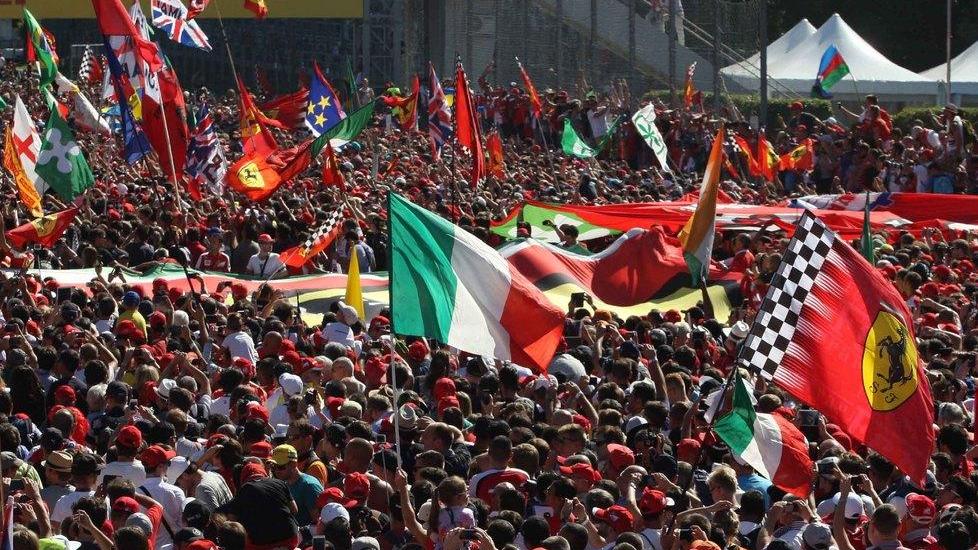 La vittoria a Lewis Gli applausi a Seb