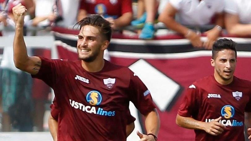Bari e Livorno alzano la voce
