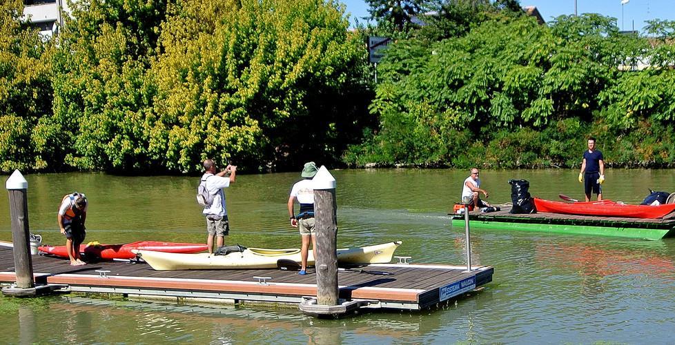 Kayak e canoe sul Volano per ripulirlo dai rifiuti 