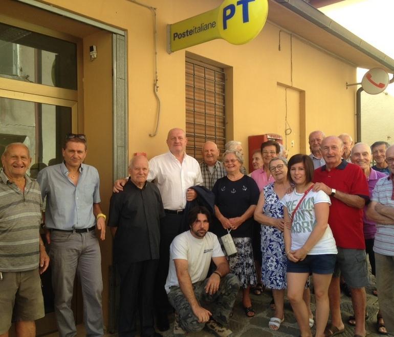 Buriano e altri festeggiano lo scampato pericolo