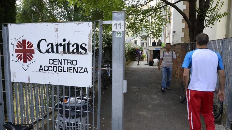 Allarme povertà, agosto da record alla mensa Caritas