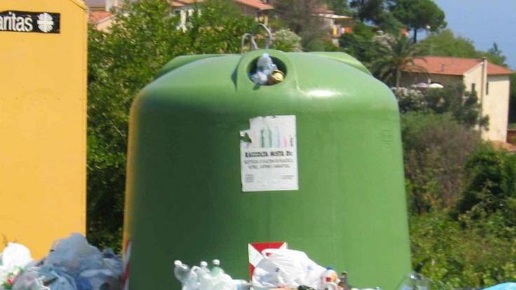 Raccolte trecento firme contro il “porta a porta”