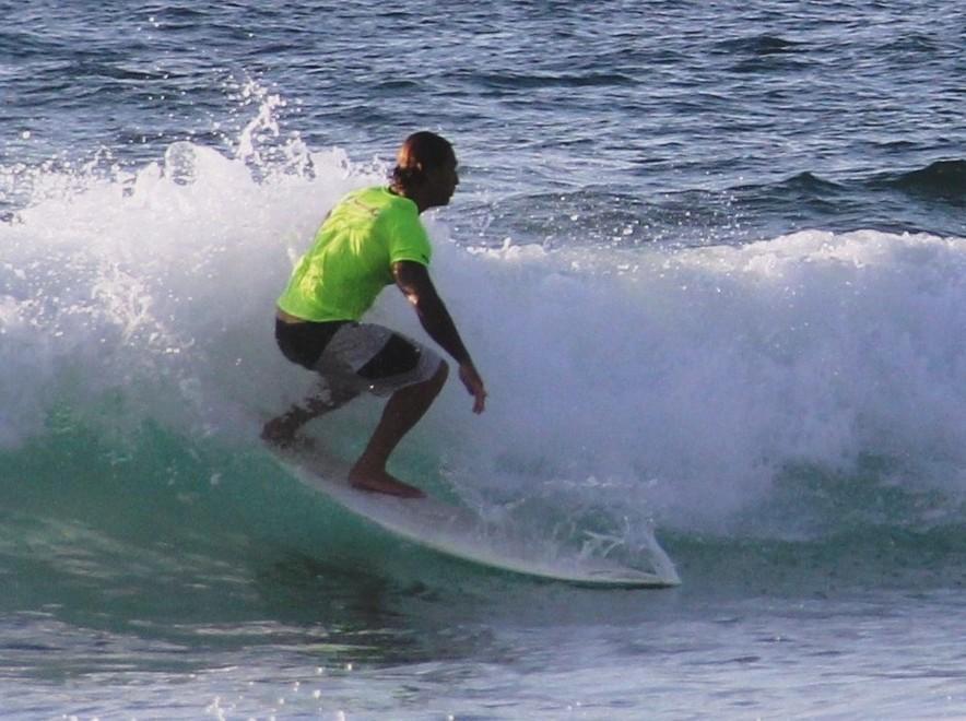 Marco Pistidda si aggiudica il Li Junchi Longboard fest