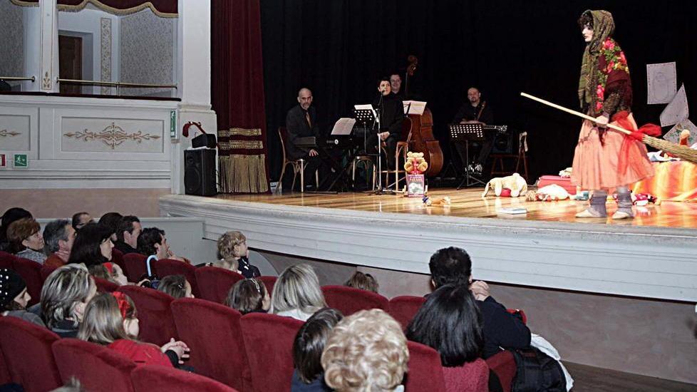 Cercasi gestore per il teatro Yves Montand