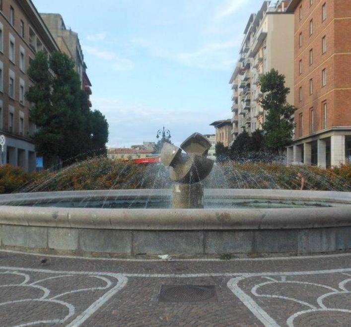 Torna a zampillare la fontana