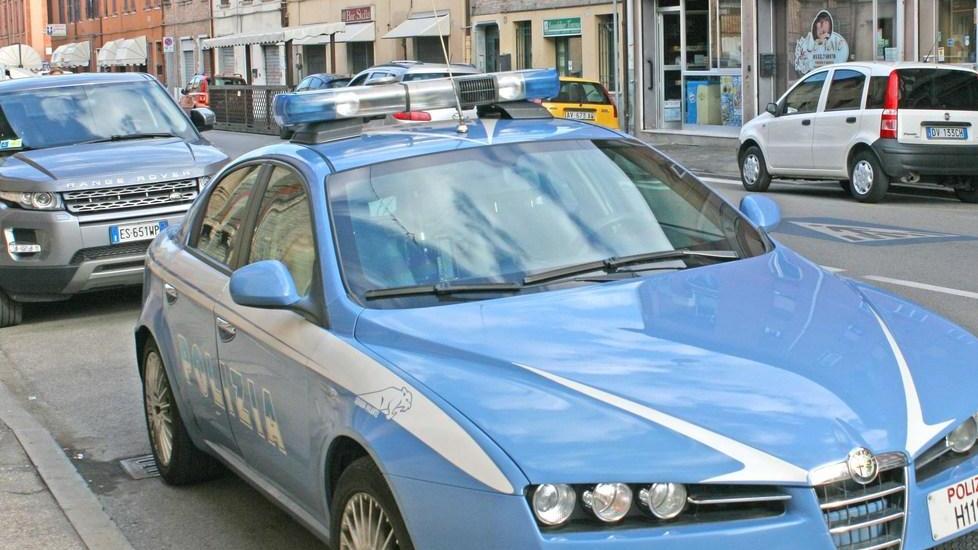Vuol far sesso dopo la chat Lui la scarica, lei lo ricatta