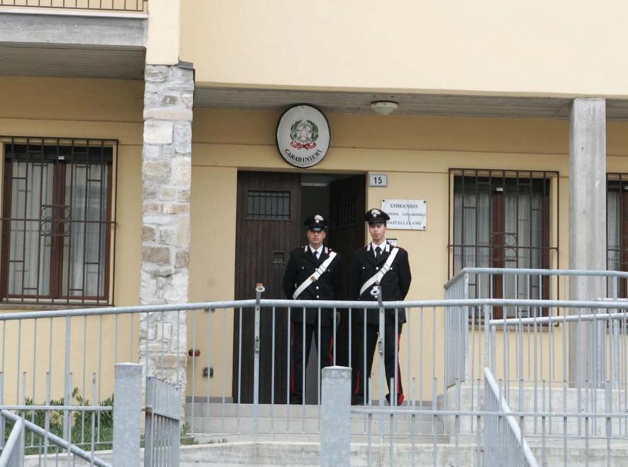 Rissa in un locale, quattro denunce 