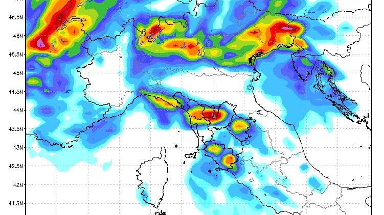 La previsione Lamma delle piogge per lunedì 14 secondo il modello Ecm
