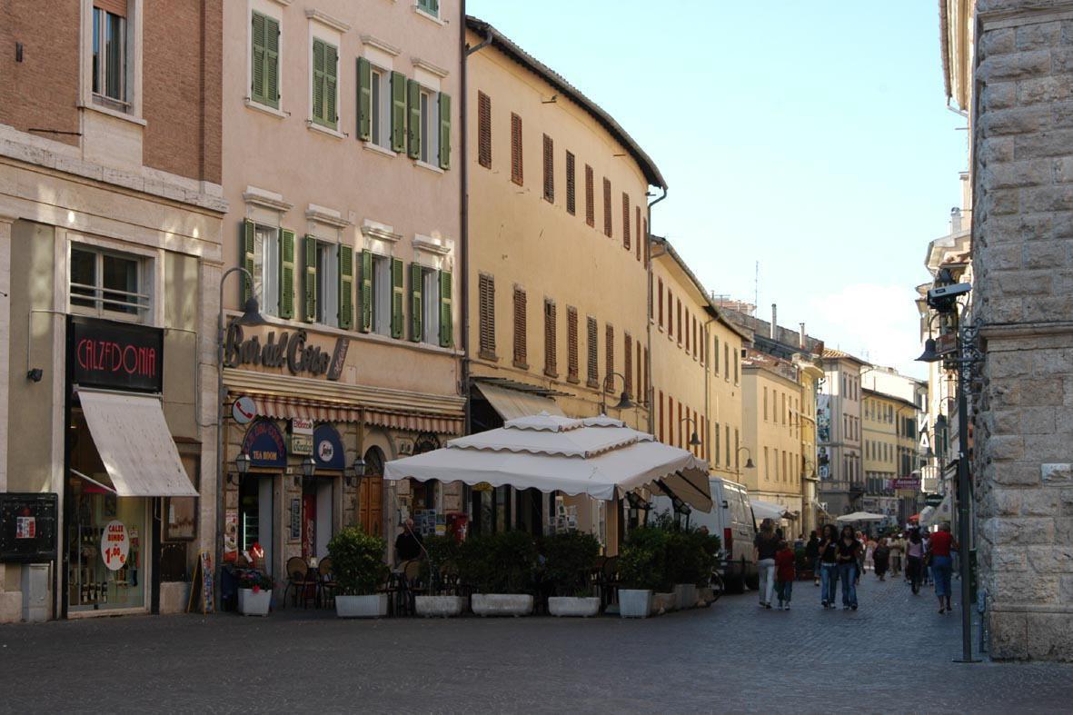 Corso Carducci, il cuore del centro storico di Grosseto (Foto Bf) 