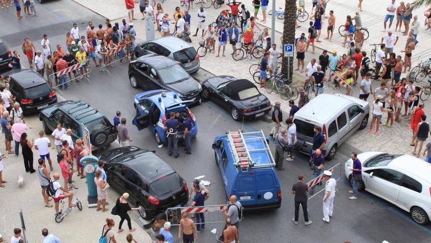 Salvini all'attacco: «Punito il poliziotto che sparò ai banditi»