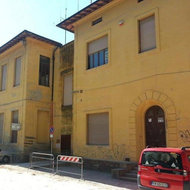La proposta di Marrini: «Cade a pezzi e non ci sono soldi, diamola in gestione» 