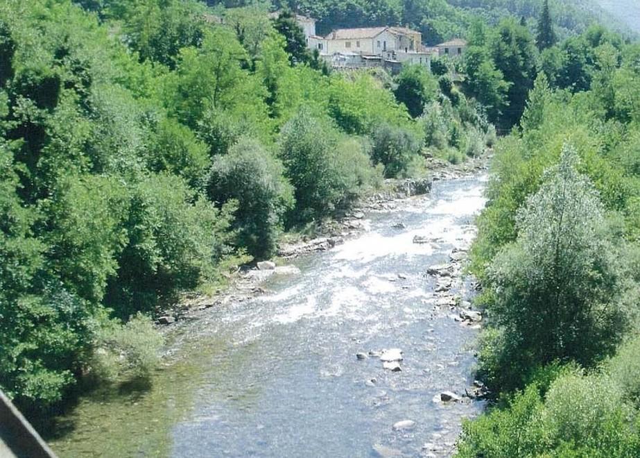 Raccolta di firme per dire no alla diga 