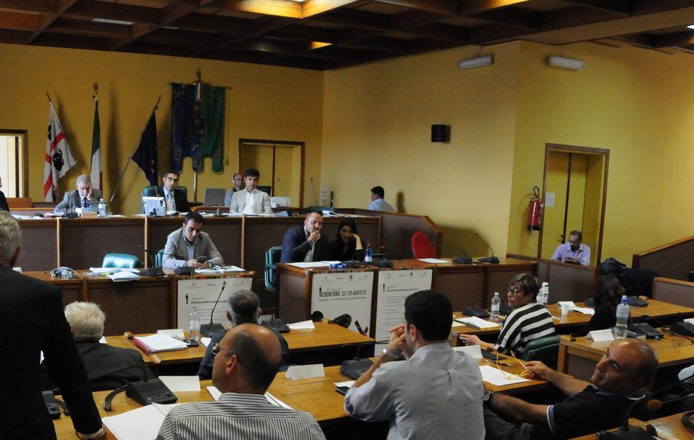  Il consiglio comunale a Pigliaru: «Impugni la “buona scuola”»