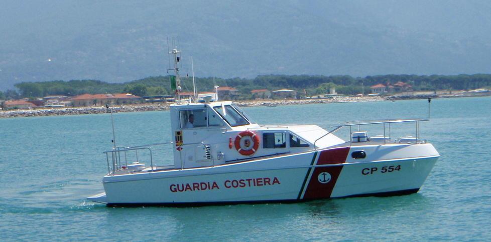 Gazebo e verande abusivi blitz nelle spiagge comunali 