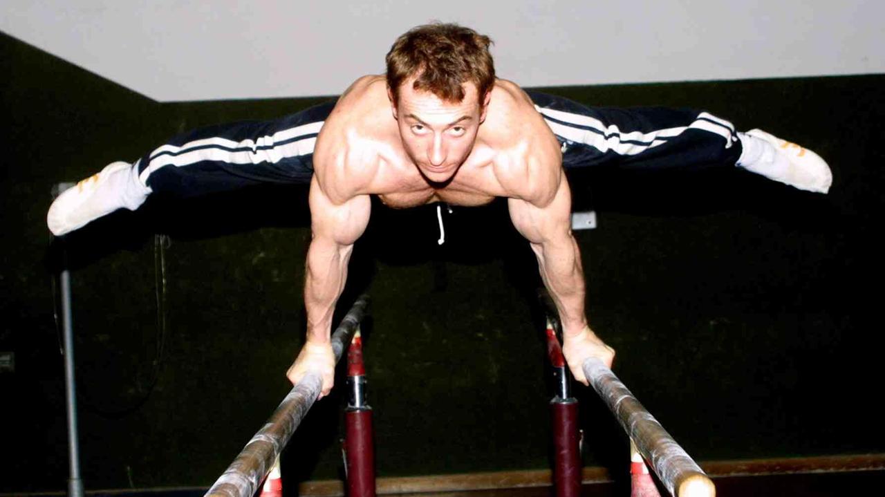 Jury Chechi in allenamento alla palestra Etruria nel 2004