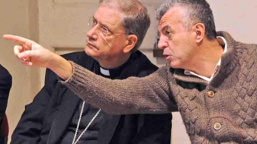 Il vescovo: le case e le chiese siano aperte ai migranti