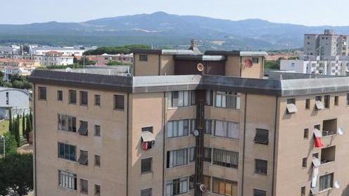 Sfrattata mette in regalo i mobili che non può portare con sè