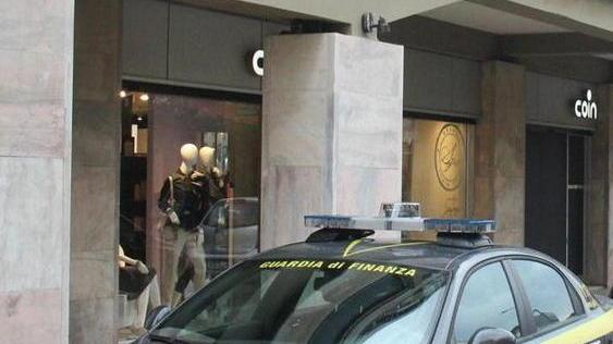 Società e fatture false arrestato un livornese