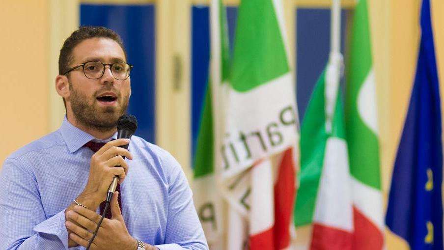 Il segretario Greghi: alle urla rispondiamo con tanti fatti